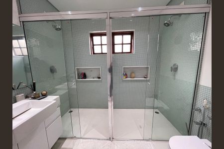 Casa à venda com 449m², 3 quartos e 4 vagas Casa à venda com 449m², 3 quartos e 4 vagasBanheiro 3