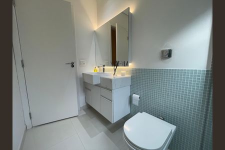 Casa à venda com 449m², 3 quartos e 4 vagas Casa à venda com 449m², 3 quartos e 4 vagasBanheiro 1