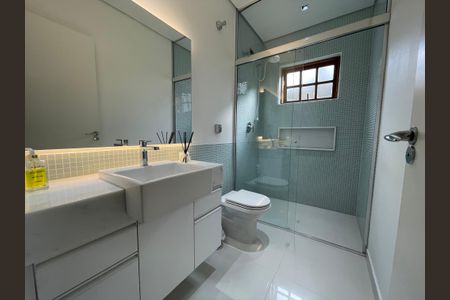 Casa à venda com 449m², 3 quartos e 4 vagas Casa à venda com 449m², 3 quartos e 4 vagasBanheiro 1