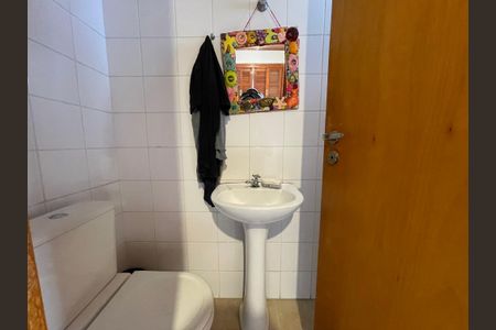 Casa à venda com 449m², 3 quartos e 4 vagas Casa à venda com 449m², 3 quartos e 4 vagasBanheiro de serviço