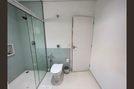 Casa à venda com 449m², 3 quartos e 4 vagas Casa à venda com 449m², 3 quartos e 4 vagasBanheiro 3