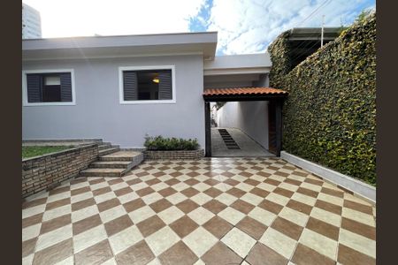 Casa à venda com 449m², 3 quartos e 4 vagas Casa à venda com 449m², 3 quartos e 4 vagasGaragem