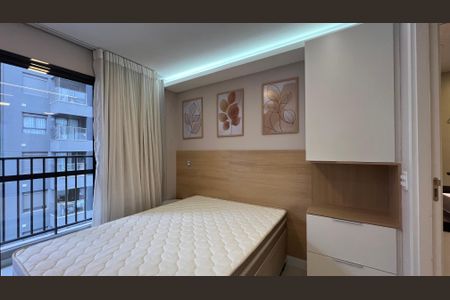 Studio à venda com 25m², 1 quarto e sem vaga Studio à venda com 25m², 1 quarto e sem vagaStudio