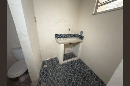 Casa à venda com 90m², 3 quartos e 1 vagaÁrea de Serviço - Banheiro