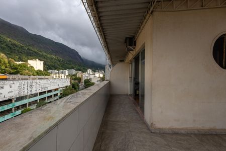 Apartamento à venda com 110m², 3 quartos e 1 vagaVaranda