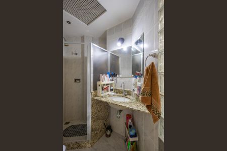 Apartamento à venda com 110m², 3 quartos e 1 vagaBanheiro da Suíte