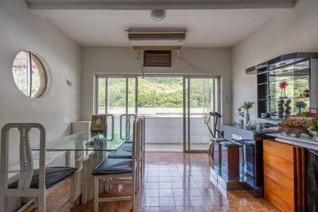 Apartamento à venda com 110m², 3 quartos e 1 vagaSala