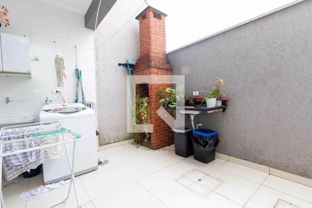 Casa à venda com 210m², 3 quartos e 2 vagasChurrasqueira