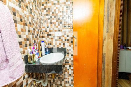 Casa à venda com 210m², 3 quartos e 2 vagasBanheiro Social