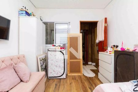 Casa à venda com 210m², 3 quartos e 2 vagasSuíte 2