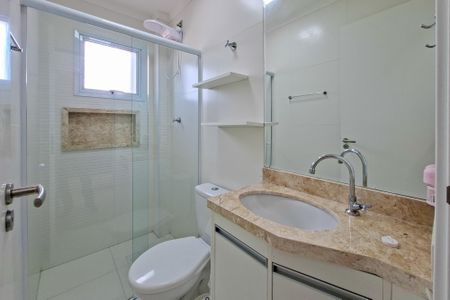 Apartamento para alugar com 76m², 2 quartos e 2 vagasBanheiro
