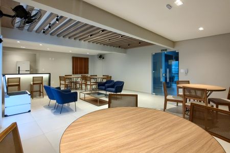 Apartamento para alugar com 76m², 2 quartos e 2 vagasÁrea comum - Salão de festas