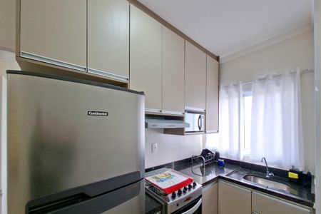 Apartamento para alugar com 76m², 2 quartos e 2 vagasCozinha