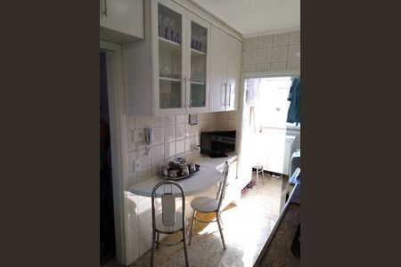 Apartamento à venda com 86m², 3 quartos e 2 vagas Apartamento à venda com 86m², 3 quartos e 2 vagascozinha