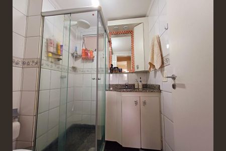 Apartamento à venda com 70m², 3 quartos e 1 vaga Apartamento à venda com 70m², 3 quartos e 1 vagaBanheiro