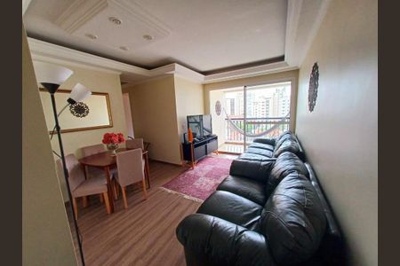 Apartamento à venda com 70m², 3 quartos e 1 vaga Apartamento à venda com 70m², 3 quartos e 1 vagaSala