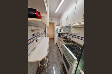 Apartamento à venda com 70m², 3 quartos e 1 vaga Apartamento à venda com 70m², 3 quartos e 1 vagaCozinha