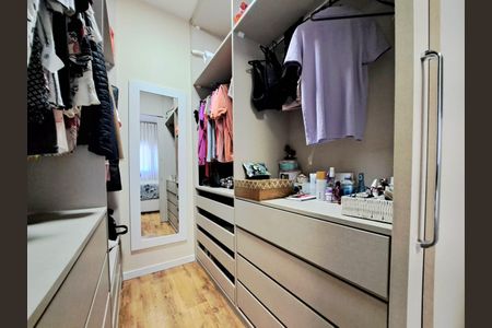 Apartamento à venda com 80m², 3 quartos e 2 vagasCloset da suíte