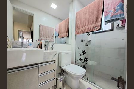 Apartamento à venda com 80m², 3 quartos e 2 vagasBanheiro da Suíte