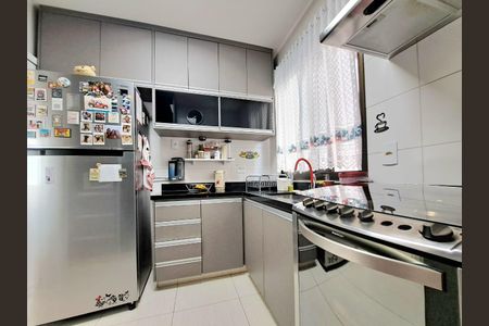 Apartamento à venda com 80m², 3 quartos e 2 vagasCozinha