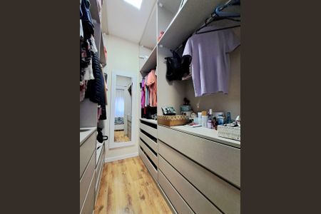 Apartamento à venda com 80m², 3 quartos e 2 vagasCloset da suíte