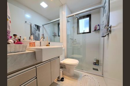 Apartamento à venda com 80m², 3 quartos e 2 vagasBanheiro da Suíte