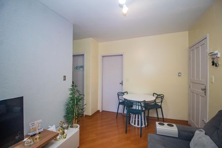Apartamento à venda com 68m², 2 quartos e 2 vagasSala