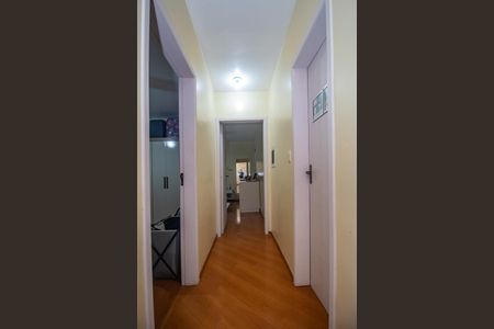 Apartamento à venda com 68m², 2 quartos e 2 vagasCorredor