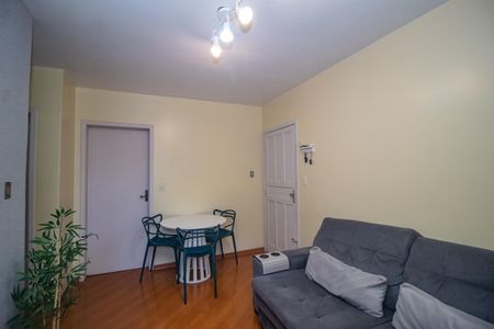 Apartamento à venda com 68m², 2 quartos e 2 vagasSala