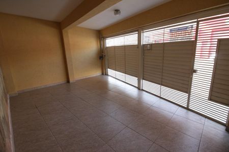 Casa à venda com 156m², 3 quartos e 1 vagaGaragem