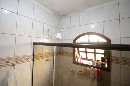 Casa à venda com 156m², 3 quartos e 1 vagaBanheiro