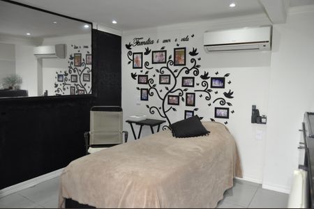 Casa à venda com 206m², 4 quartos e 4 vagasSuíte 2