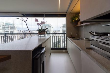 Apartamento à venda com 223m², 4 quartos e 4 vagasVaranda Gourmet