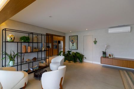 Apartamento à venda com 223m², 4 quartos e 4 vagasSala de Estar