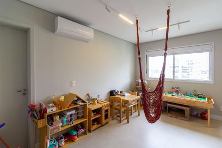 Apartamento à venda com 223m², 4 quartos e 4 vagasQuarto 4 - Suíte 4