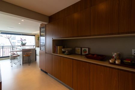 Apartamento à venda com 223m², 4 quartos e 4 vagasCopa