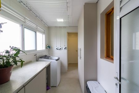 Apartamento à venda com 223m², 4 quartos e 4 vagasÁrea de Serviço