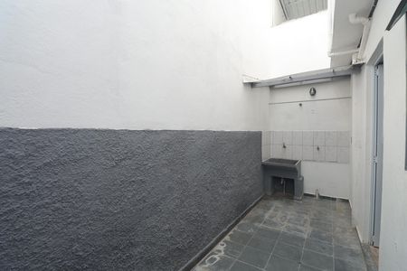 Casa para alugar com 105m², 2 quartos e sem vagaÁrea de Serviço