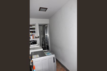 Casa à venda com 140m², 3 quartos e 1 vagaÁrea de Serviço