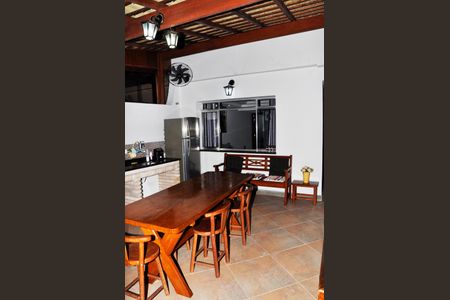 Casa à venda com 140m², 3 quartos e 1 vagaChurrasqueira e Espaço Goumert