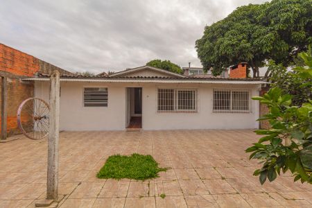 Casa à venda com 70m², 3 quartos e 2 vagas Casa à venda com 70m², 3 quartos e 2 vagasQuintal