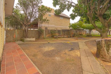 Casa à venda com 70m², 3 quartos e 2 vagas Casa à venda com 70m², 3 quartos e 2 vagasQuintal