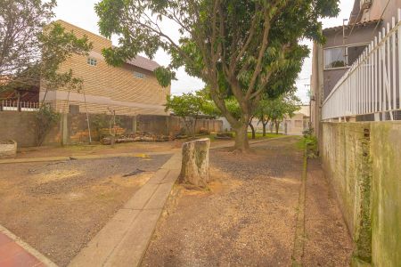 Casa à venda com 70m², 3 quartos e 2 vagas Casa à venda com 70m², 3 quartos e 2 vagasQuintal