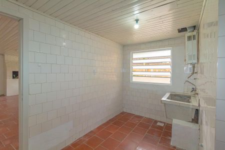 Casa à venda com 70m², 3 quartos e 2 vagas Casa à venda com 70m², 3 quartos e 2 vagasÁrea de Serviço