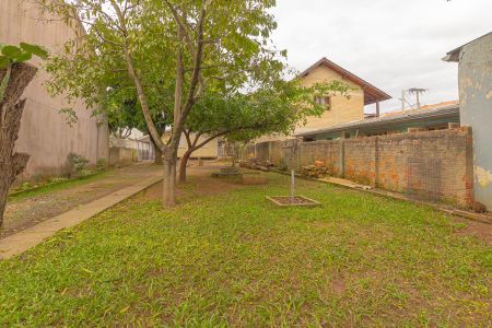 Casa à venda com 70m², 3 quartos e 2 vagas Casa à venda com 70m², 3 quartos e 2 vagasQuintal