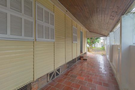 Casa à venda com 70m², 3 quartos e 2 vagas Casa à venda com 70m², 3 quartos e 2 vagasVaranda da Sala