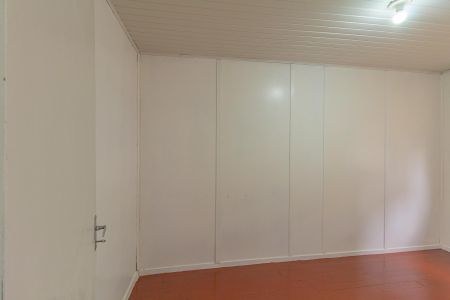 Casa à venda com 70m², 3 quartos e 2 vagas Casa à venda com 70m², 3 quartos e 2 vagasQuarto 1