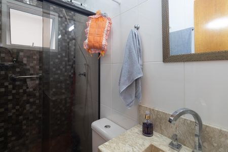 Casa de condomínio à venda com 121m², 3 quartos e 2 vagas Casa de condomínio à venda com 121m², 3 quartos e 2 vagasBanheiro da Suíte