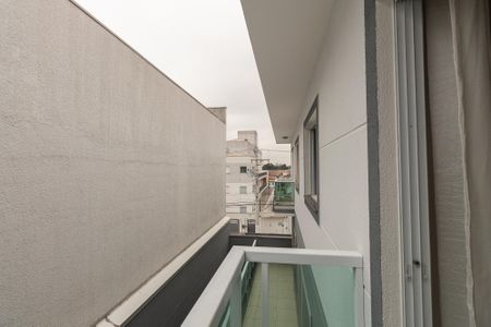 Casa de condomínio à venda com 121m², 3 quartos e 2 vagas Casa de condomínio à venda com 121m², 3 quartos e 2 vagasVaranda