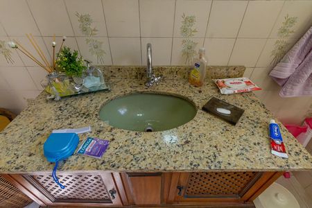 Casa para alugar com 114m², 2 quartos e 2 vagasBanheiro
